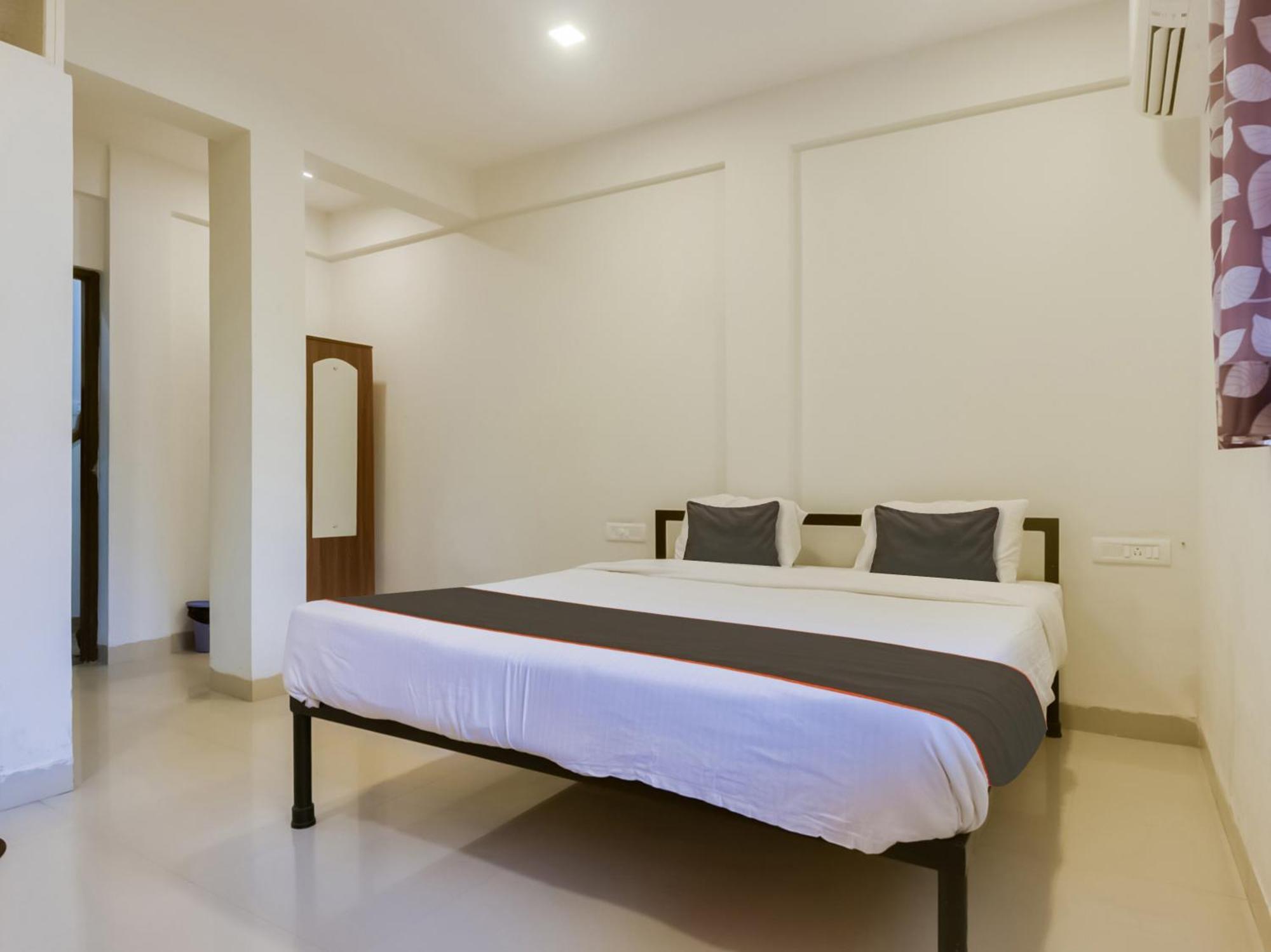 Collection O Morjim Sea Wave Hotel ภายนอก รูปภาพ
